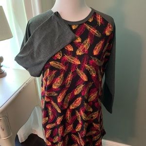 LuLaRoe Randy (baseball style) top.